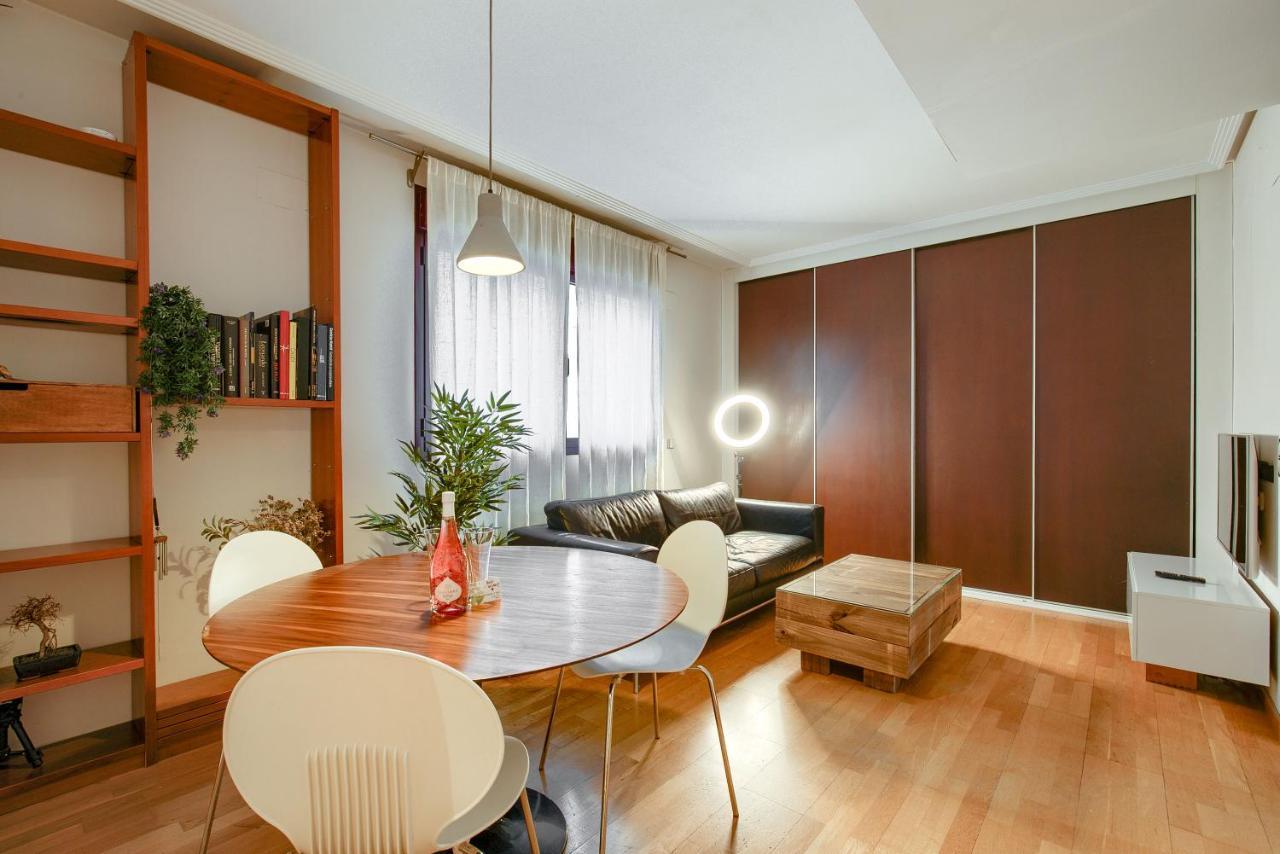 Apartamento En Chamberi Con Piscina - Lovely Apartment In The City Center With Swimming Pool مدريد المظهر الخارجي الصورة